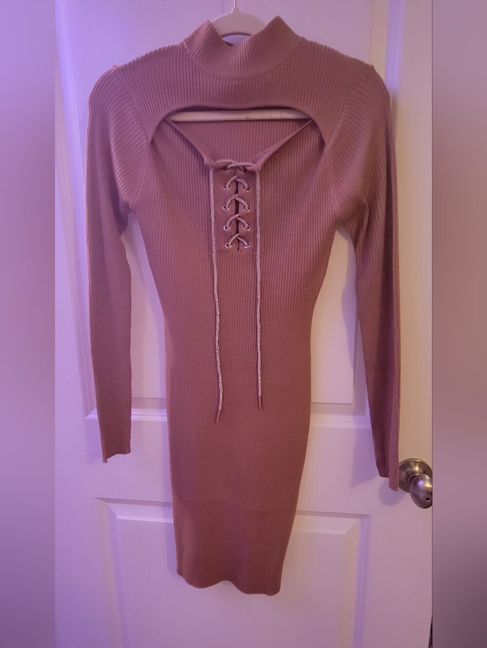 Brown Ribbed Rhinestone Lace-Up Mock Neck Long Sleeve Dress Size: M